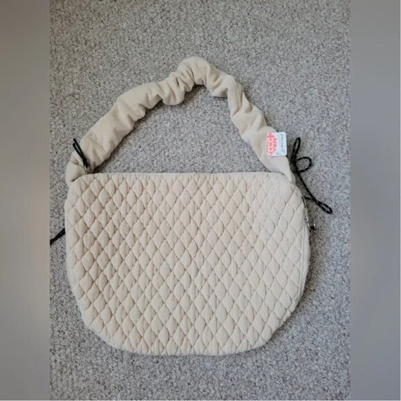 Free People NWT Pucker Up Fleece Carryall Slouchy Relaxed style large bag - Picture 3 of 5